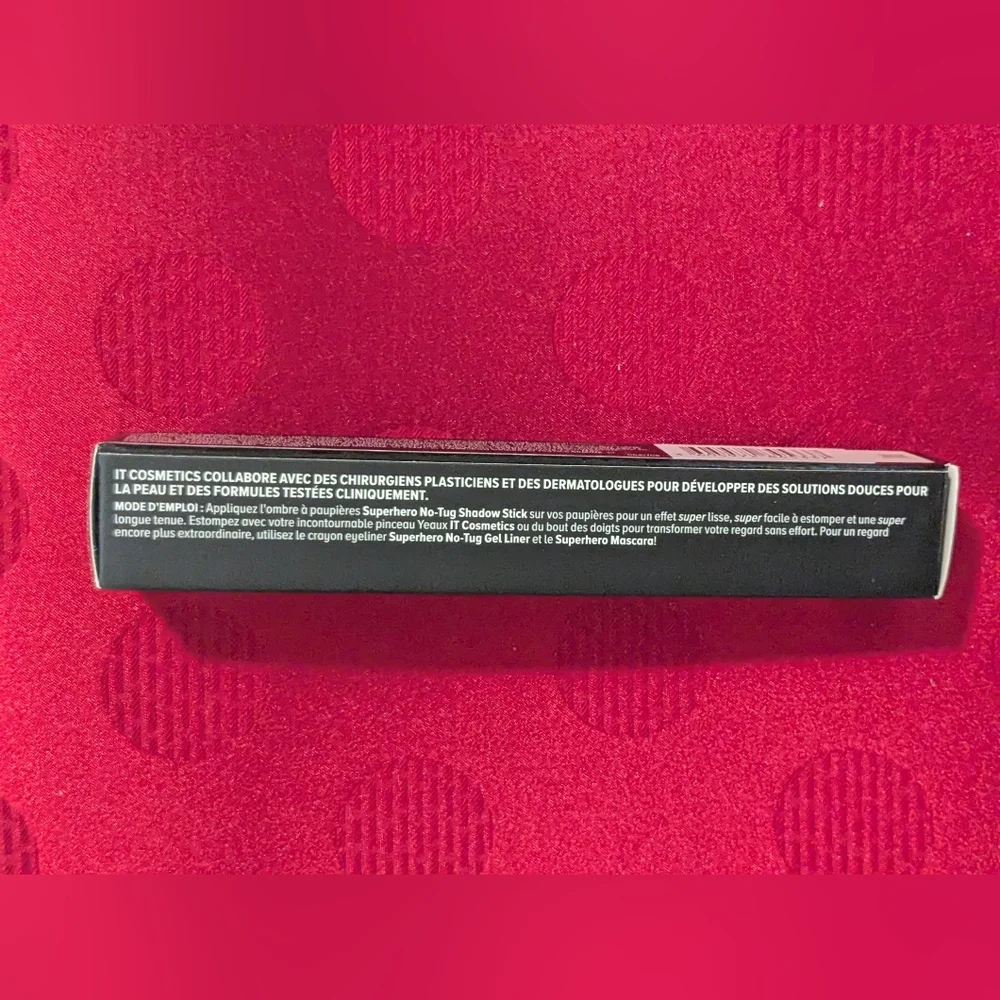 Bold Bubbly IT Cosmetics Superhero No-Tug Shadow Stick